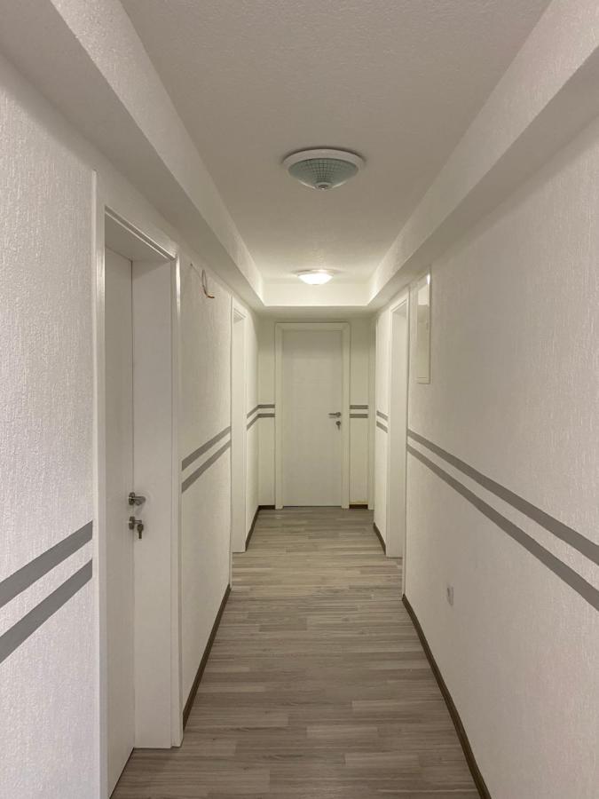Hotel Weisse Rose By Strada Heidenheim an der Brenz Bagian luar foto