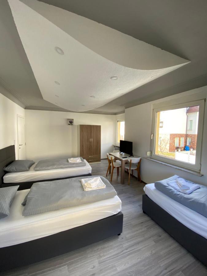 Hotel Weisse Rose By Strada Heidenheim an der Brenz Bagian luar foto